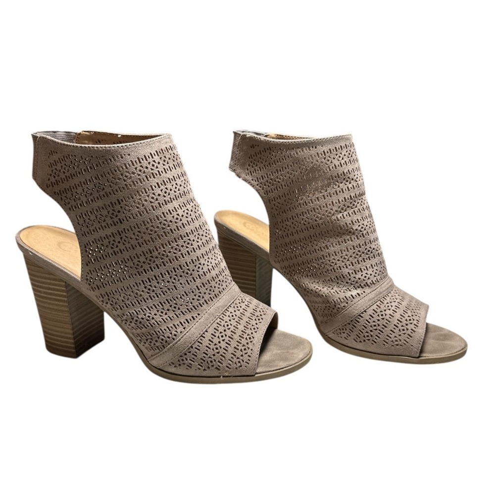C EST. 1946 Womens Heels Booties Size 9 Taupe Gray Open Toe Slingback Laser‎ Cut
